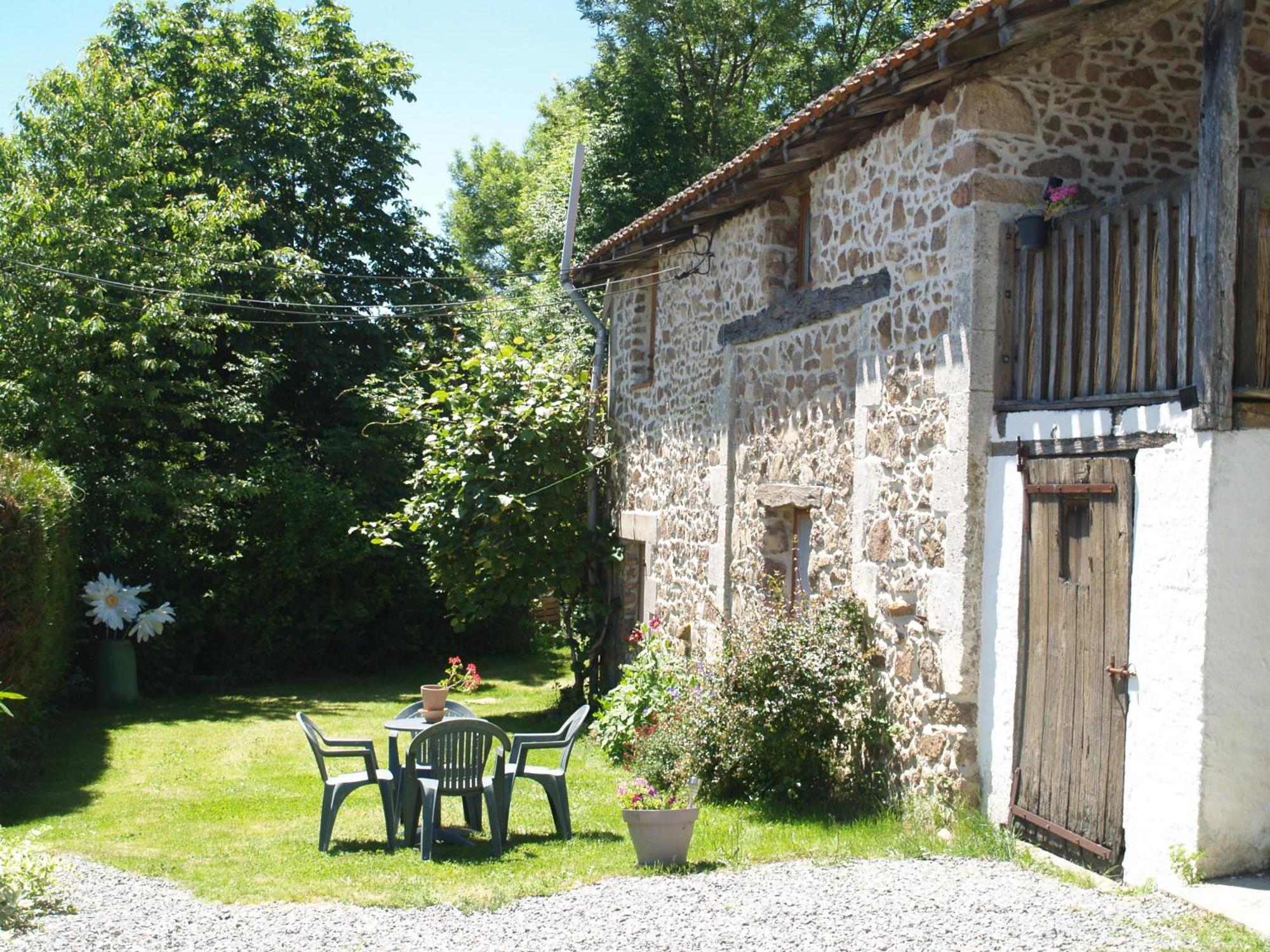 Tranquille Vienne Gites A Chirac Dept Charente Εξωτερικό φωτογραφία